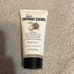 Body & Earth Lush Coconut Escape Body Scrub - White and Black